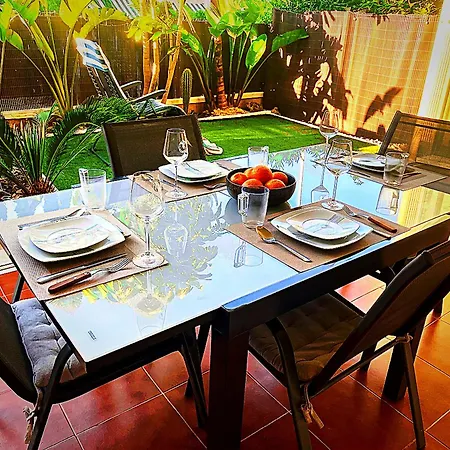 With Pool & Bbq - Carabassi 10'